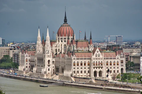 Transfer Budapest Airport - Budapest City