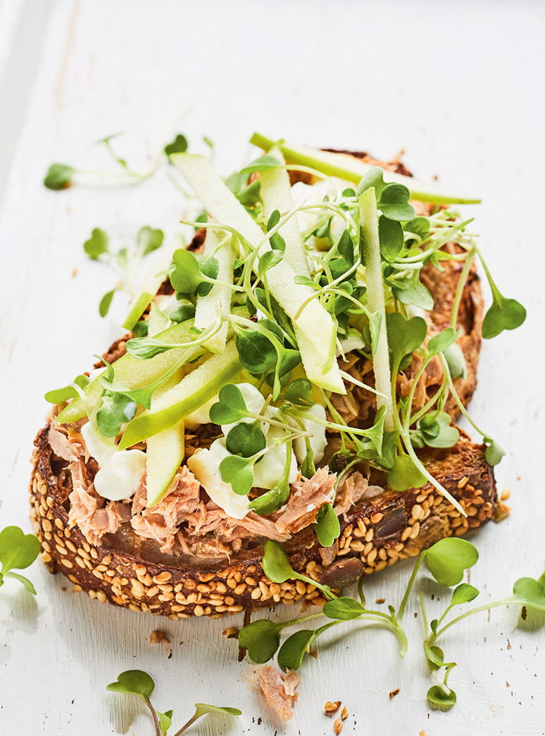 Open-Faced Tuna and Cottage Cheese Sandwiches | RICARDO