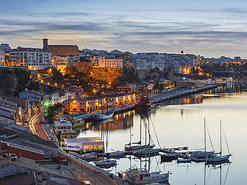  Mahón
- Apartamento en venta con impresionantes vistas al puerto de Mahón (Menorca)