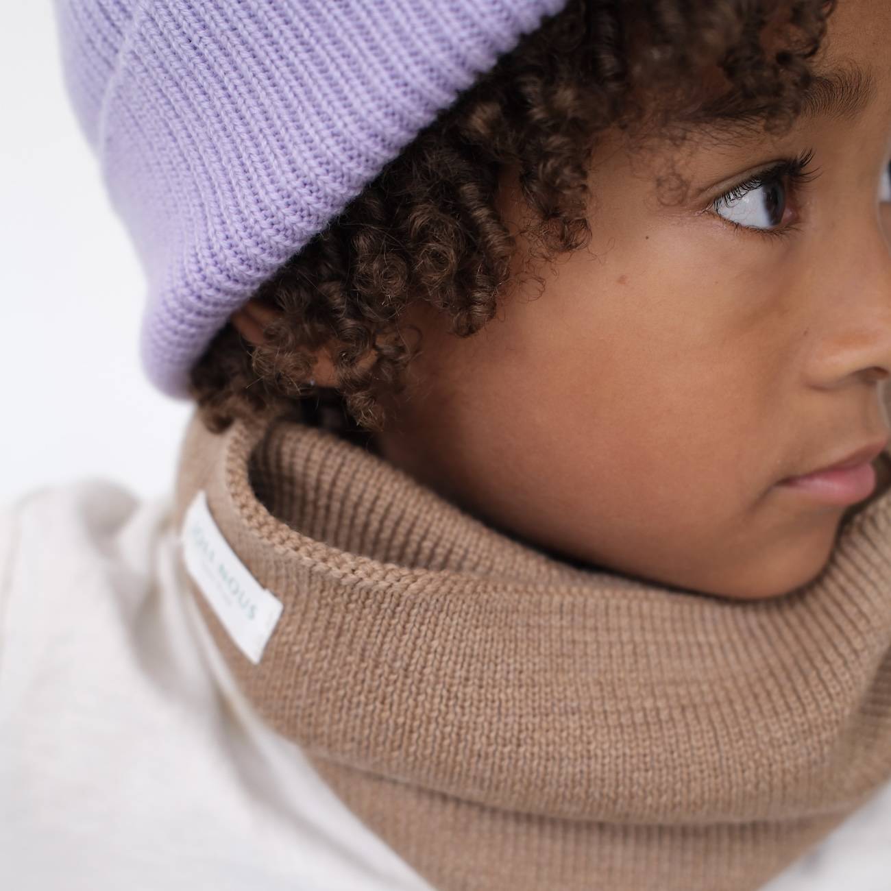 bonnet joli nous tour de cou tricot laine mérinos cashwool Italie bébé enfant junior et adulte qualité élégance premium marque suisse excellence