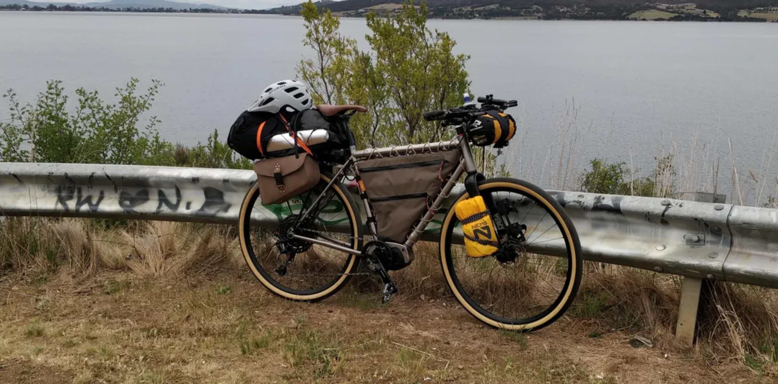Imagen de recurso preparada para hacer bikepacking.