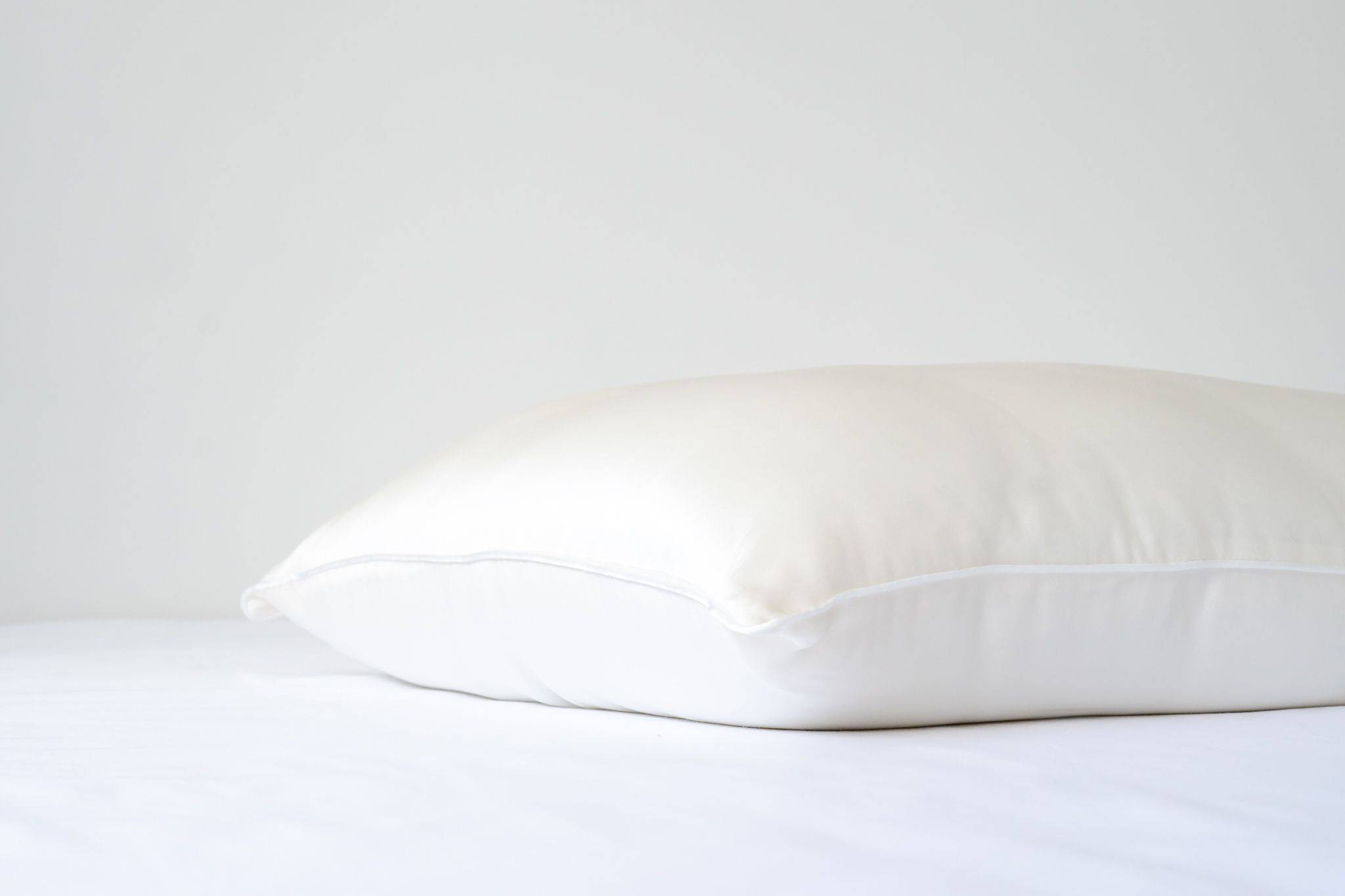 Weavve's fluffy Silk Pillow