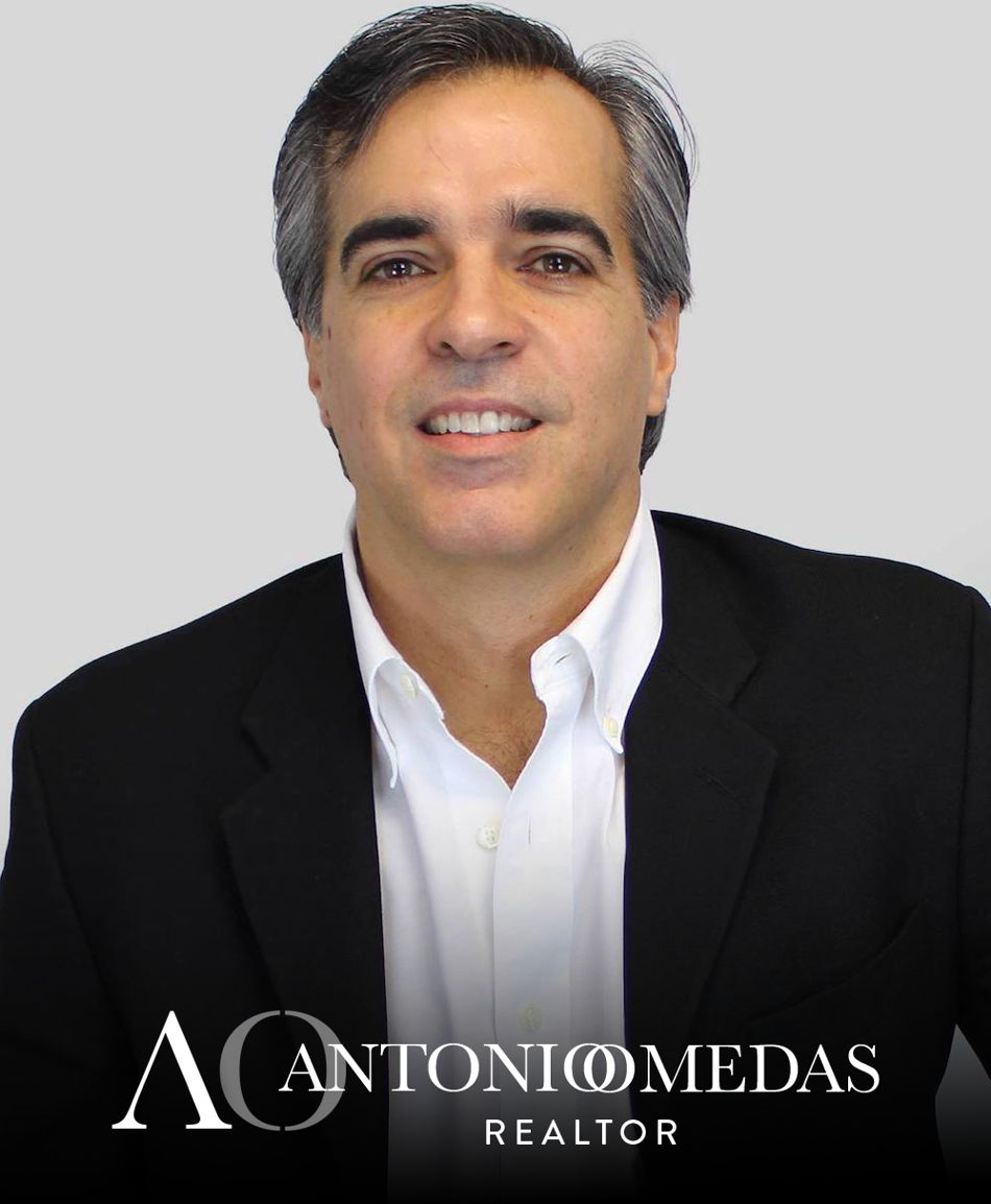 Antonio Omedas headshot