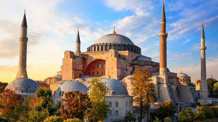 Once the world's largest cathedral for nearly a millennium, Hagia Sophia remained unmatched until the 16th century