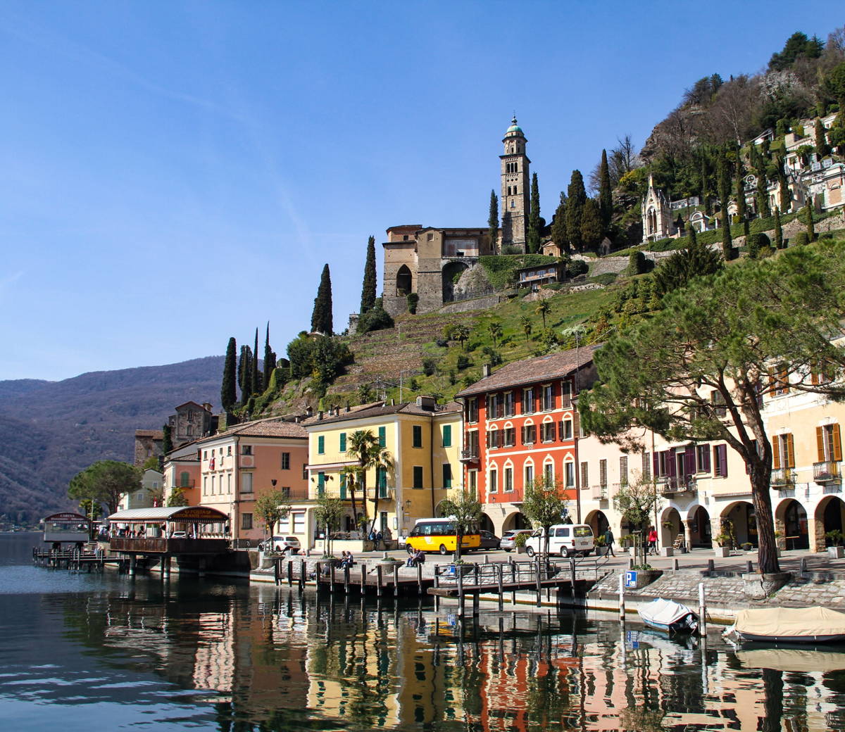 Tessin, vignes et village – canton d'inspiration d'Hermann Hesse