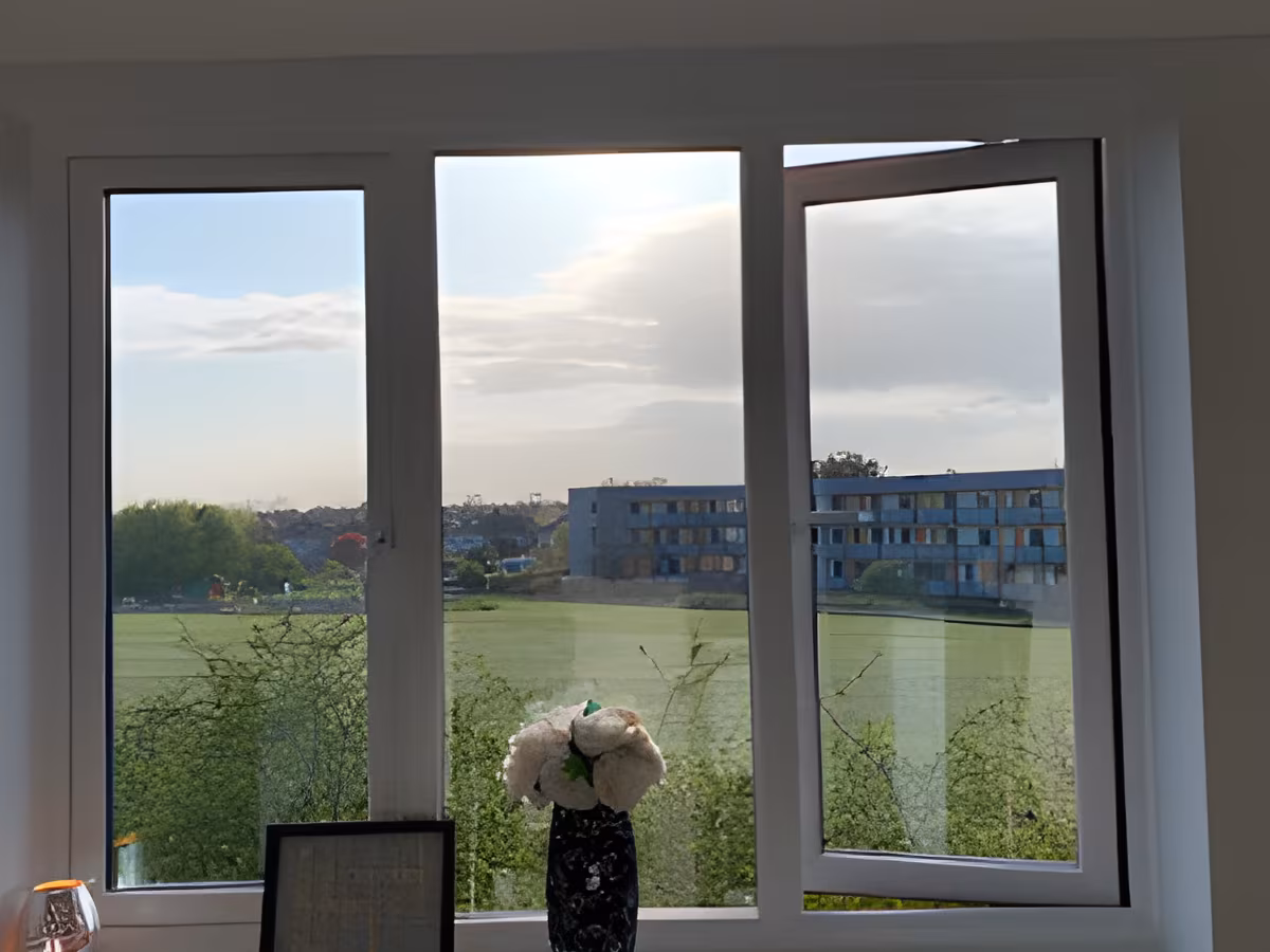 styles glass glazing window installation hornchurch