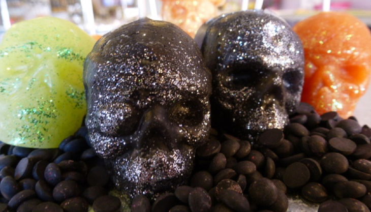 die wunderkerze totenkopfkerze