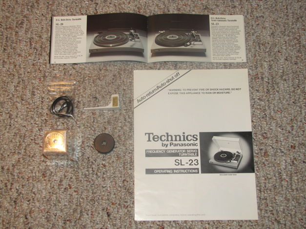 Technics Belt Drive Turntable SL-23 Perfect Condition w...