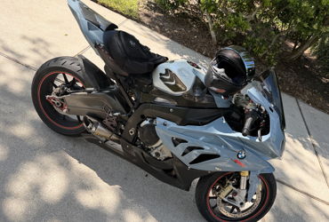 2011 BMW S 1000 RR motorcycle for rent near Middleburg, FL