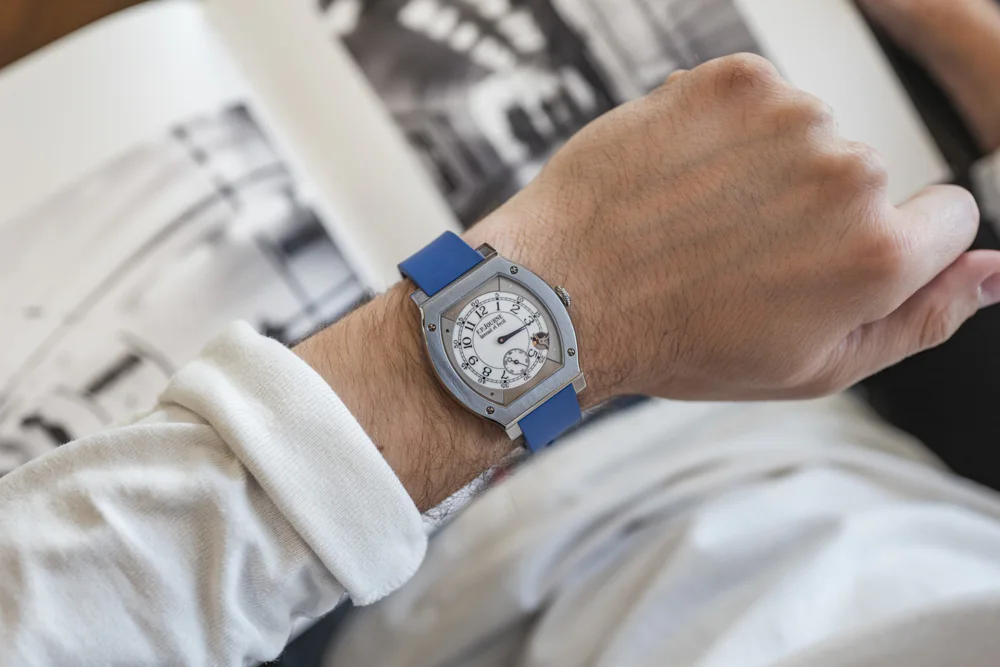 F.P. Journe Élégante - a quartz watch you will love | Chrono 10:10
