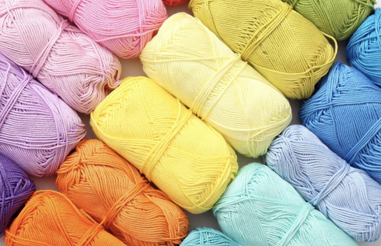 olor wheel used to plan yarn color combinations for a knitting project