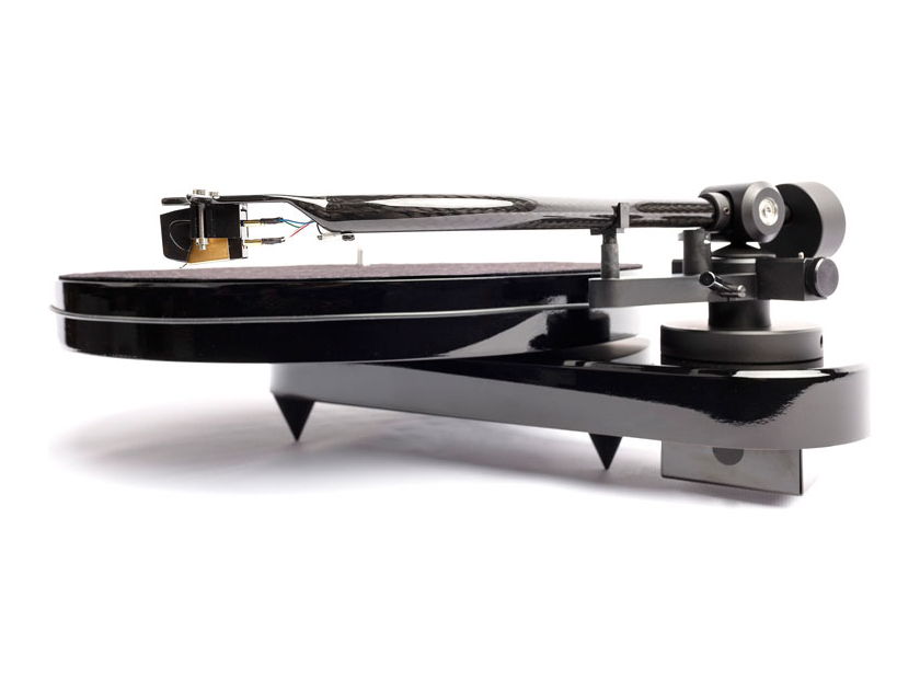 Pro-Ject RPM 1 Carbon Turntable - Piano Black