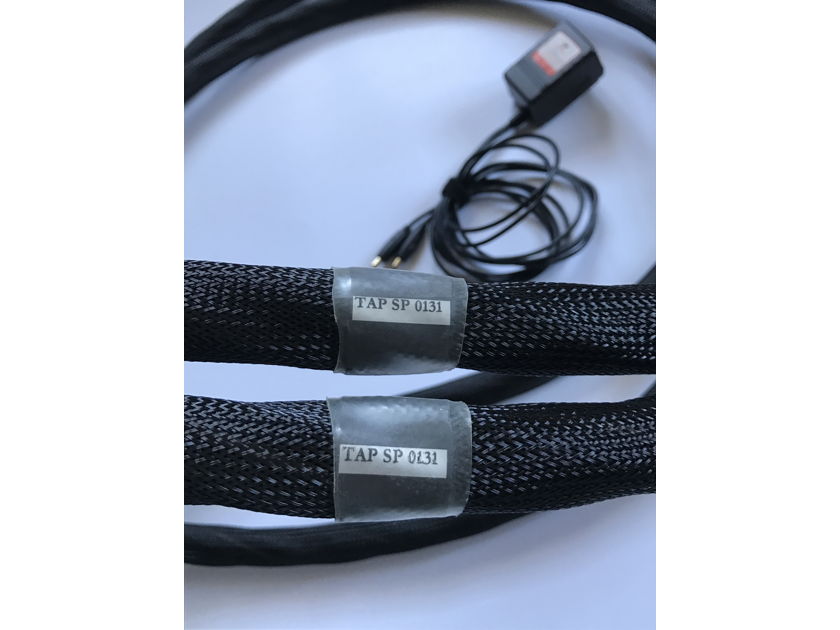 Synergistic Research Tesla Apex LE  speaker cables 3m