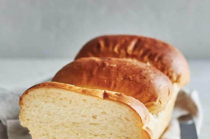 Japanese Milk Bread (<i>Shokupan</i>)