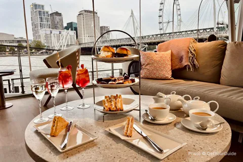 Afternoon Tea by the Thames with Champagne or Gin