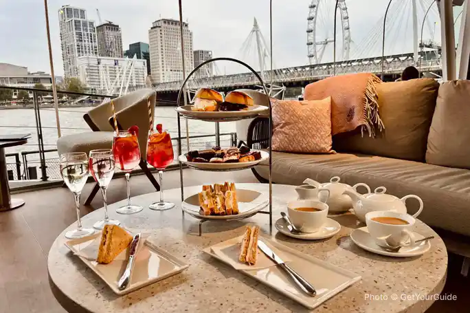 Afternoon Tea by the Thames with Champagne or Gin