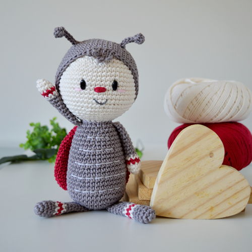 Olivia the Ladybug Amigurumi Crochet Pattern Toy tutorial