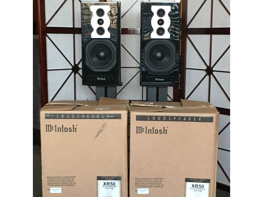 McIntosh XR50 Bookshelf speakers
