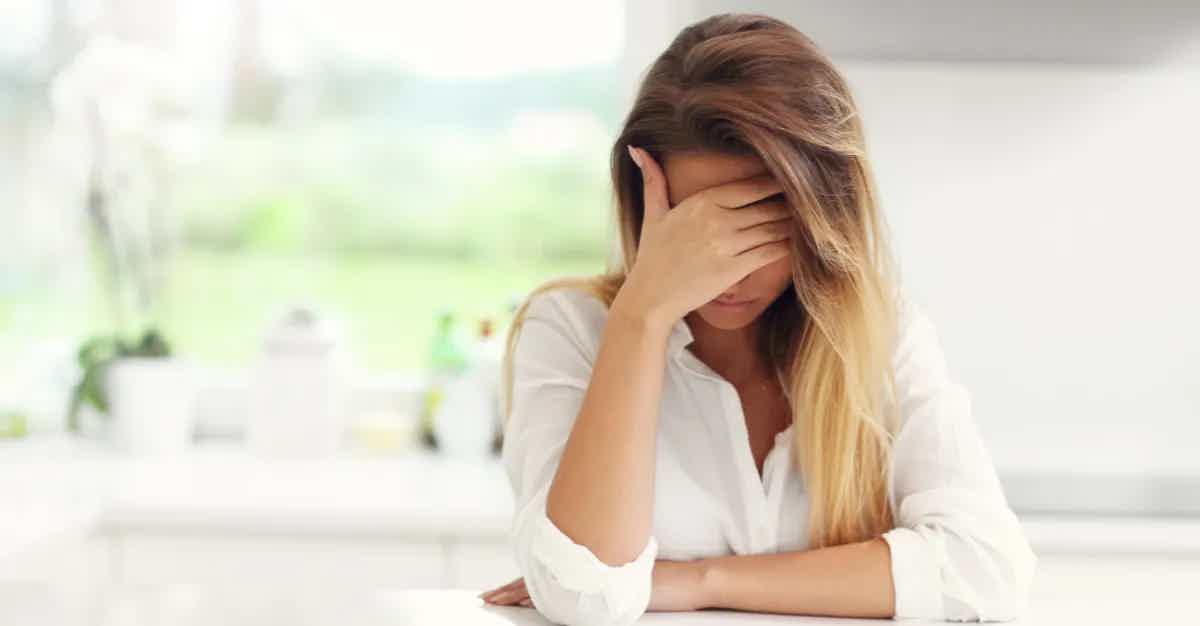 HEADACHES: A NATURAL SOLUTION GUIDE