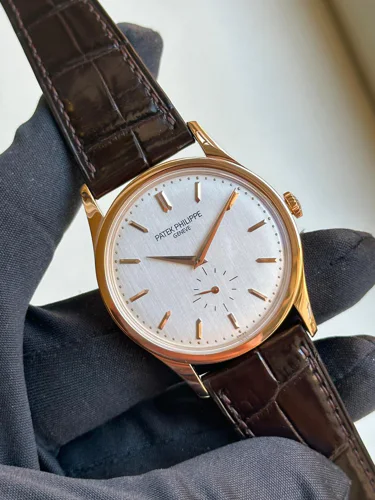 Patek Philippe Calatrava 5196R-001