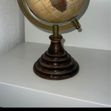 Globe terrestre décoratif 