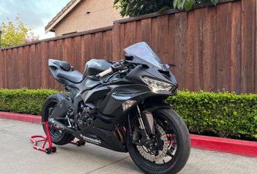 2023 KAWASAKI NINJA ZX-6R ABS motorcycle for rent near San Leandro , CA