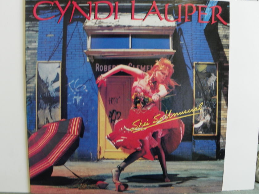 CYNDI LAUPER - SHE'S SO UNUSUAL NM