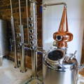 Alambic hybride pour distillation de gin de la distillerieGreat Glen dans le nord-ouest des Highlands d'Ecosse