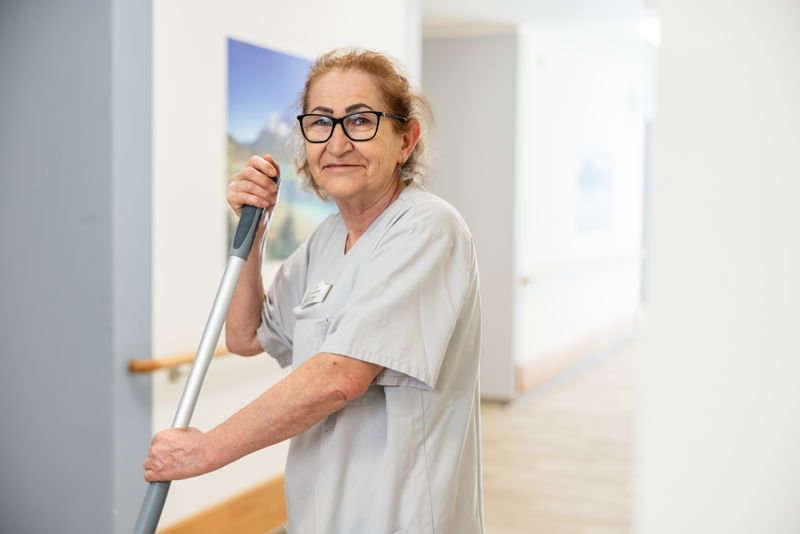 Mitarbeiter/in in der Wäscherei