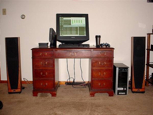 desk and speakers