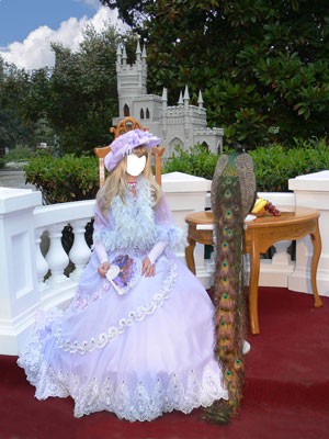 PSD исходник для монтажа - девочка с павлином