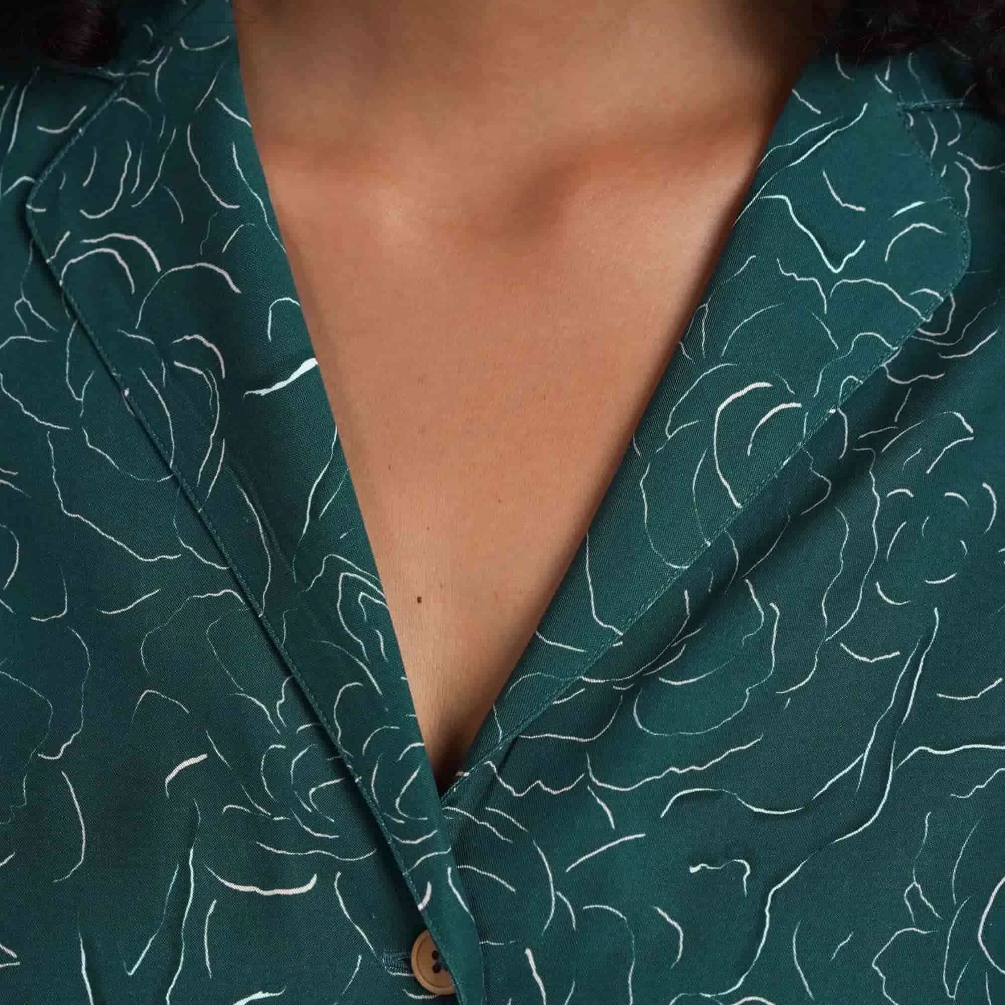 Nêge Paris - Pyjama Jardin Dansant chemise pantalon vert en 100% tencel lyocell certifié oeko-tex