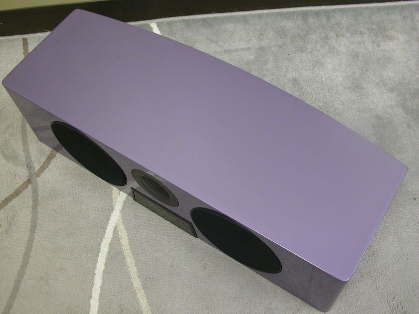 Meridian DSP 5200 HC Center Channel in Light Violet (Stand NOT included)