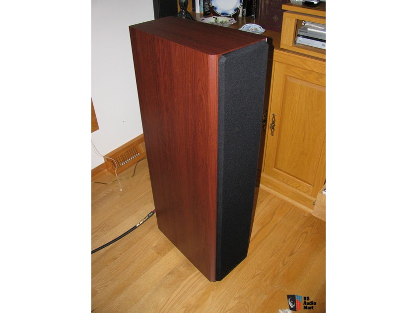 Bryston Model A2 Floor Standing speakers in Cherry