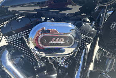 2013 HARLEY-DAVIDSON FLHRSE5 CVO ROAD KING motorcycle for rent near Ruskin, FL