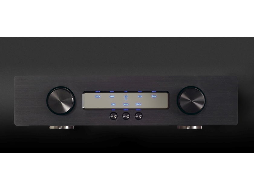 GamuT D3i Dual Mono Preamplifier (Highly Regarded By Different  Reviever)
