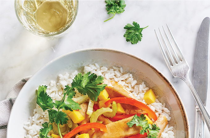 Sauté de poulet au poivron et à la mangue