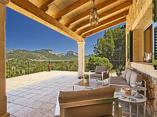  Balearic Islands
- Villa for sale in Alaró with stunning views of the mountains, Mallorca