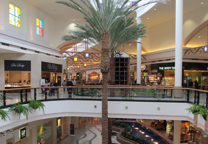 Mershops Galleria at Sunset