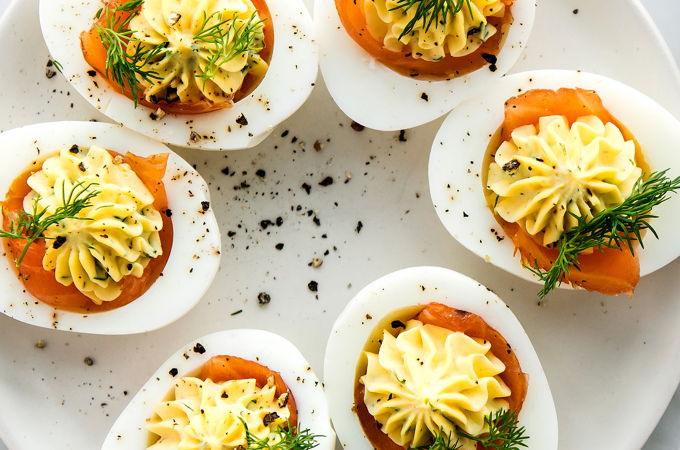 Oeufs farcis au saumon fumé