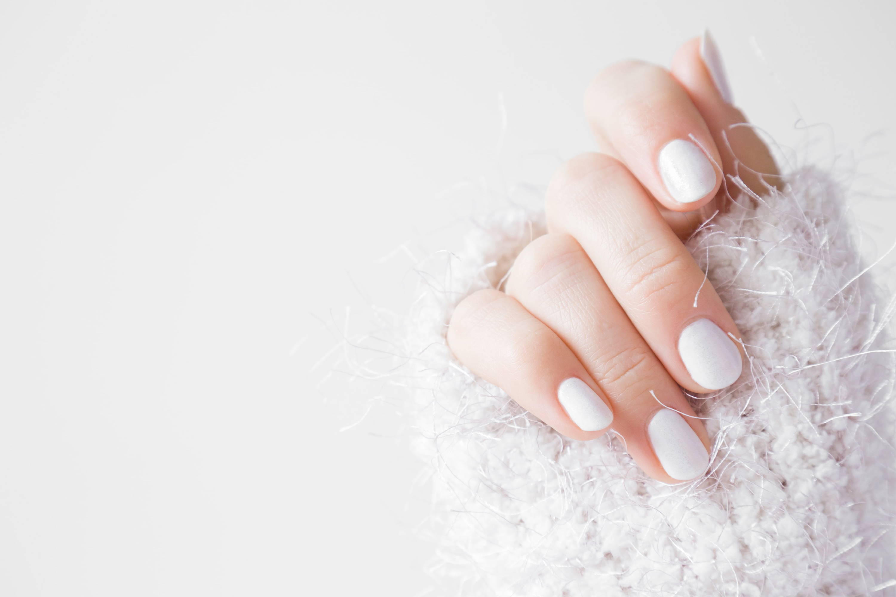 get strong nails from collagen
