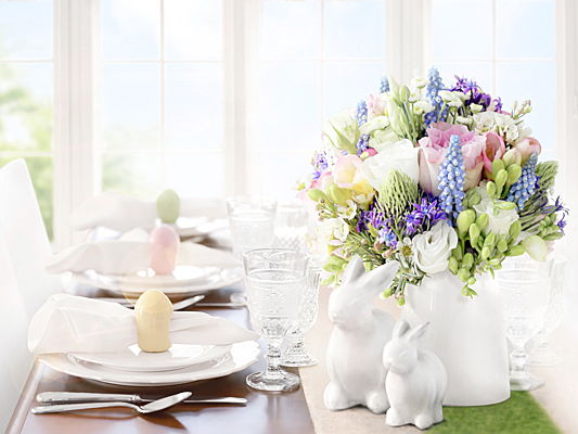  Costa Adeje
- Impress at your Easter breakfast: Easter cupcakes and delicious decor