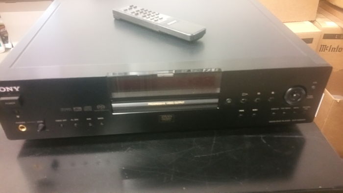 Sony DVP-NS900V SACD/DVD player