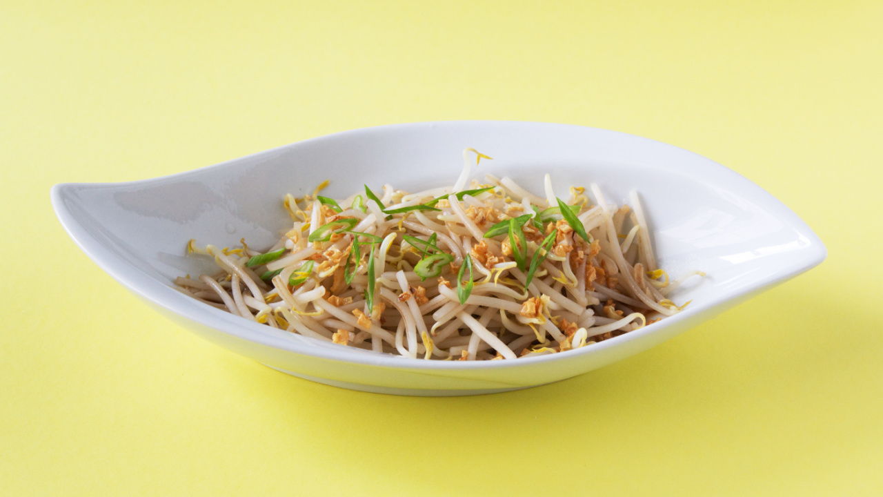 Bean Sprouts With Fried Garlic Southeast Asian Recipes Nyonya
