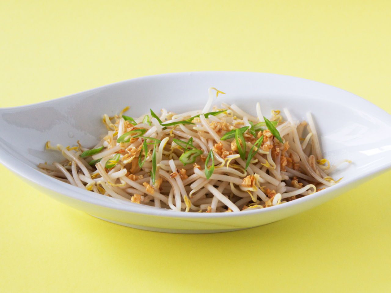 Bean Sprouts With Fried Garlic Southeast Asian Recipes Nyonya