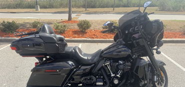 2020 HARLEY-DAVIDSON ULTRA LIMITED motorcycle for rent near Daytona Beach, FL