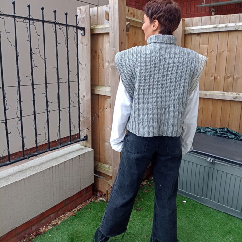 Haakpatroon: Boxy vest met mouwen