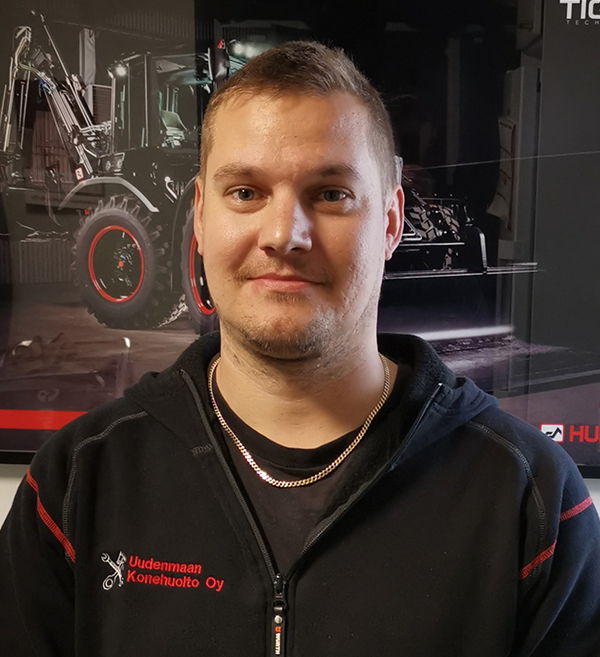 Ville Hallström/ Konemyynti
