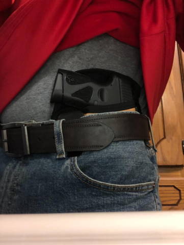 shoulder holster review, shoulder holster for men, shoulder holster for fat guy, right hand shoulder holster