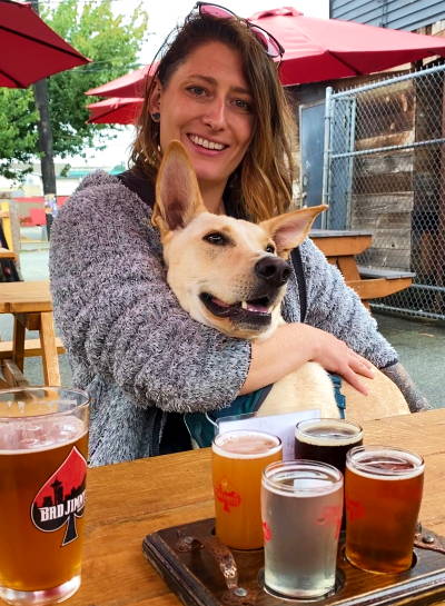 brewery in Seattle, WA with pint glasses and beer being served